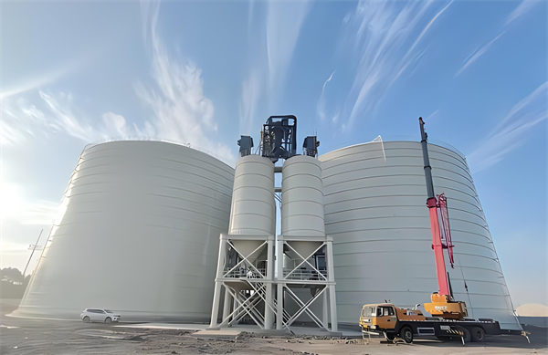 千山大型钢板库